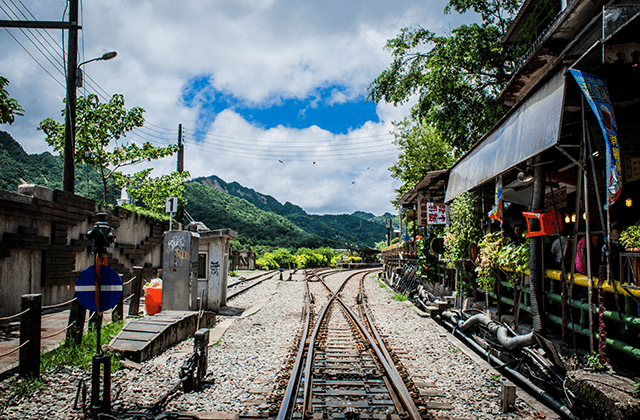 [착한투어] 대만 예스폭진지 야경 프리미엄 버스투어 (10시 20분 출발 / 한국어 가이드 + usb 와이파이 버스)