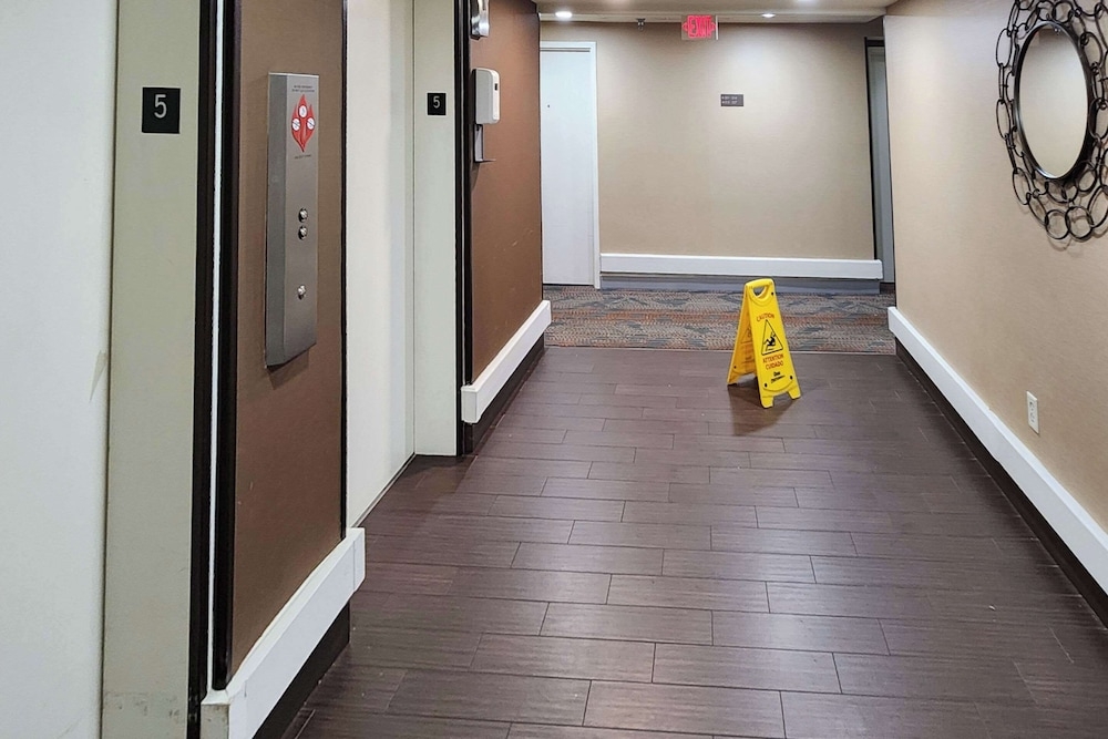 숙박 시설 내 편의 시설/서비스