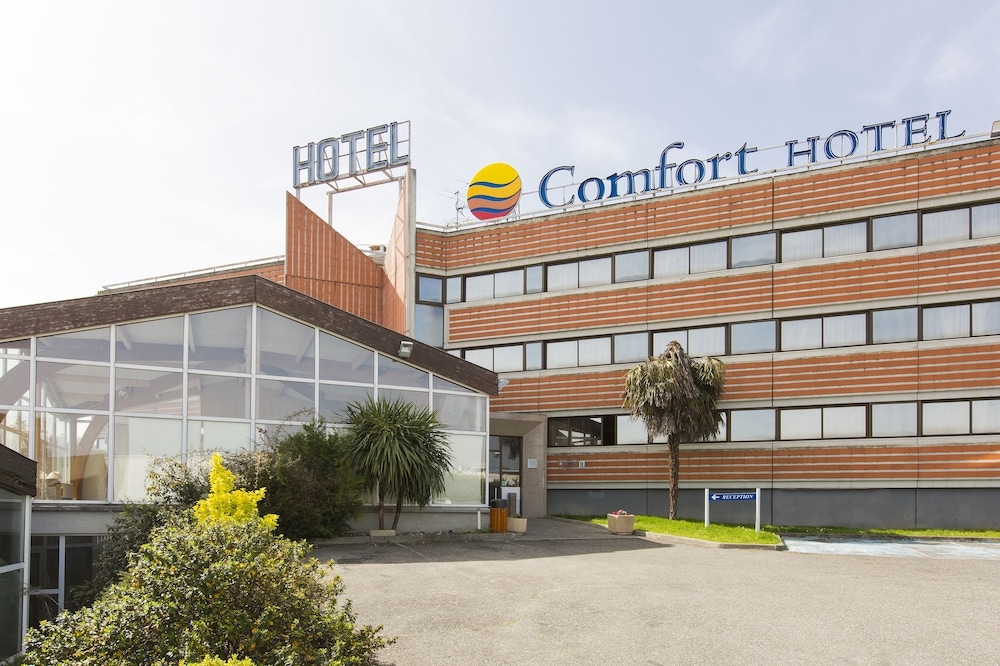 숙박 시설 정면