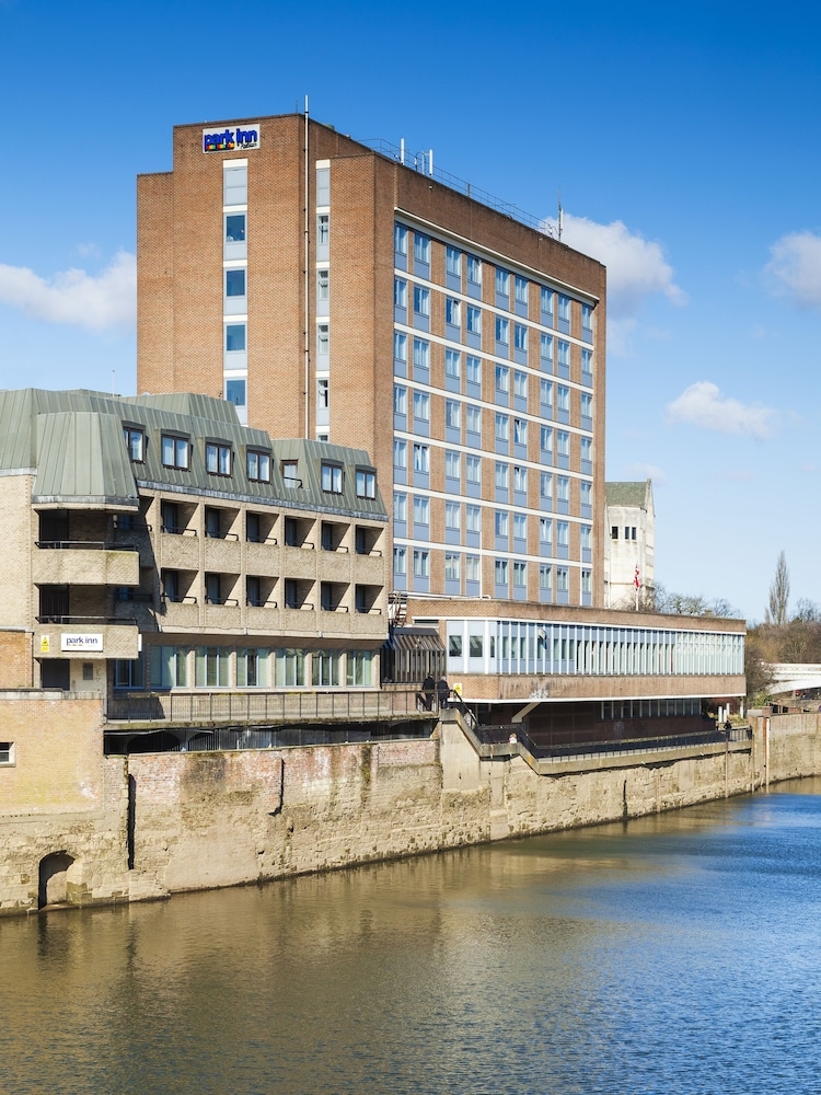 숙박 시설 정면