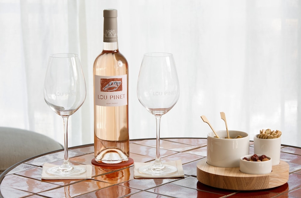 숙박 시설 내 편의 시설/서비스