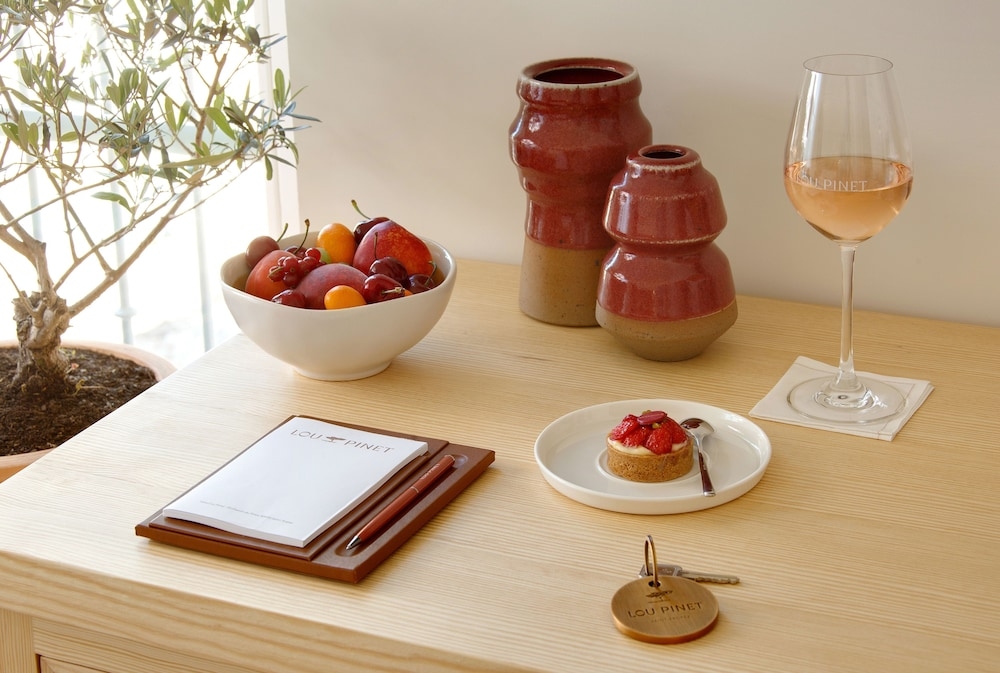 숙박 시설 내 편의 시설/서비스