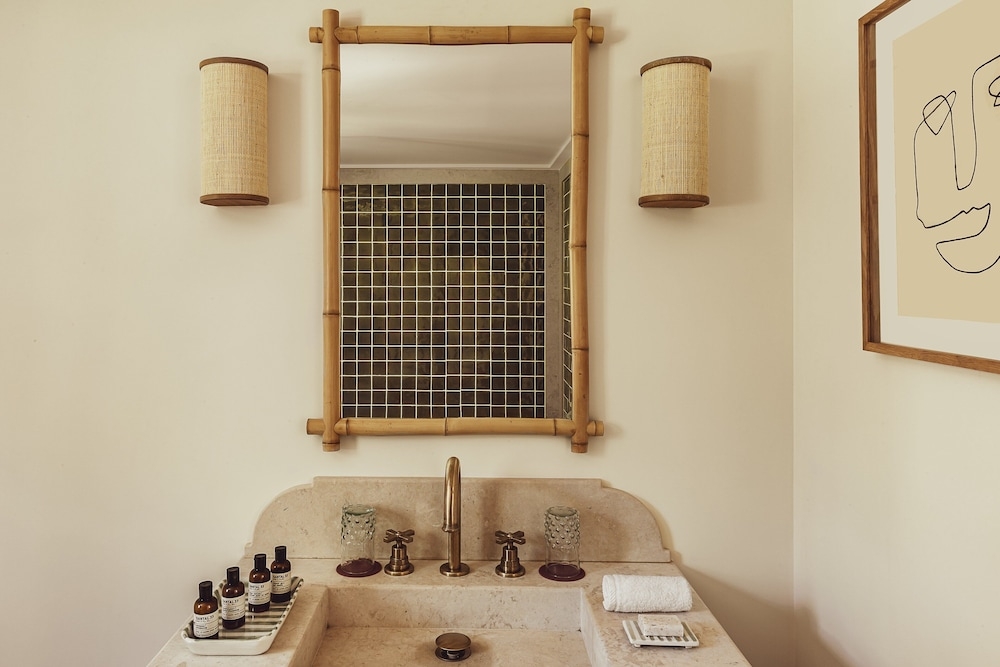 숙박 시설 내 편의 시설/서비스