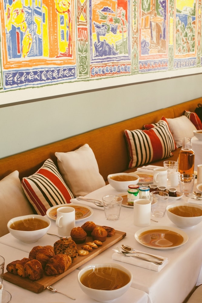 뷔페 아침 식사