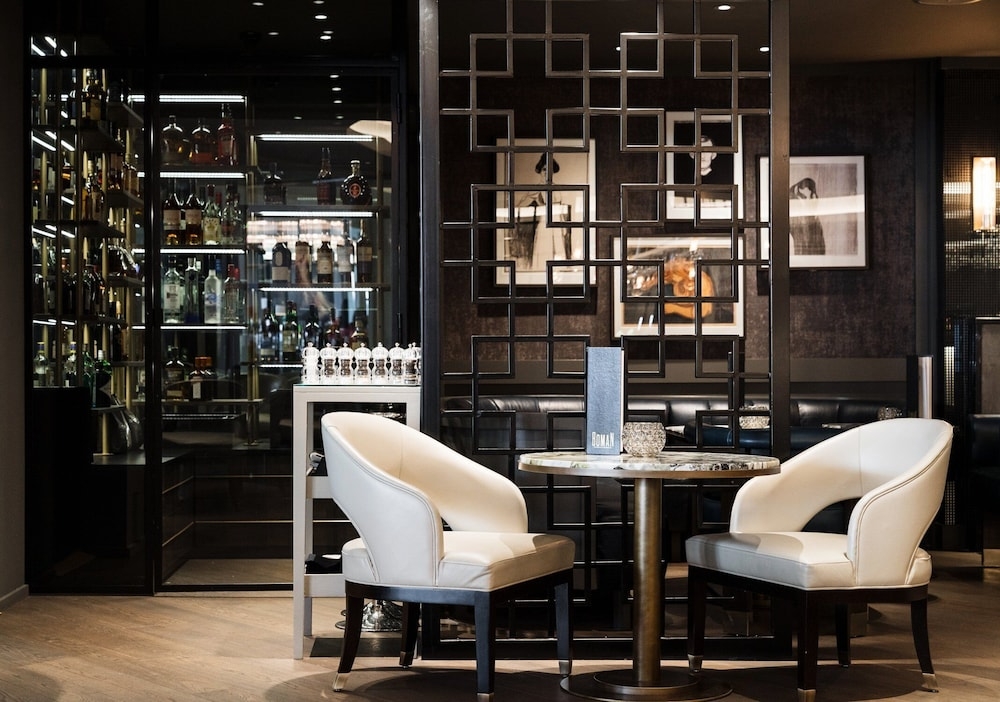 바(숙박 시설 내)