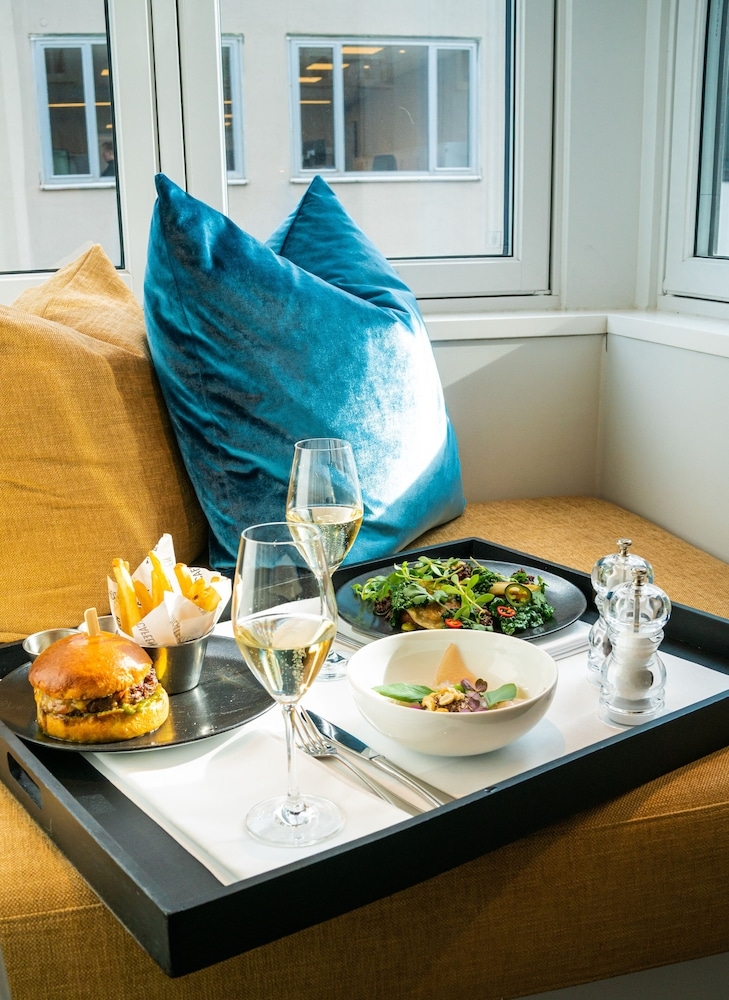 룸서비스 - 식사