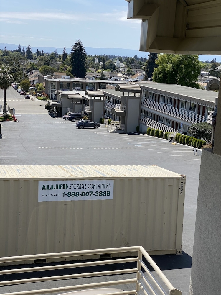 숙박 시설 정면