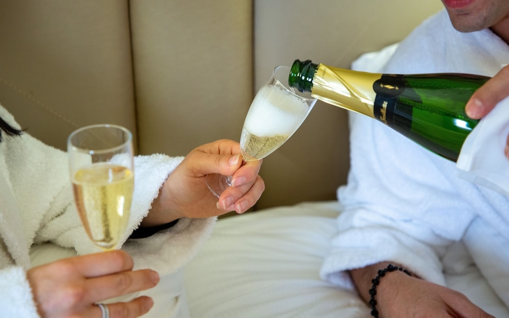 객실 내 식사 공간