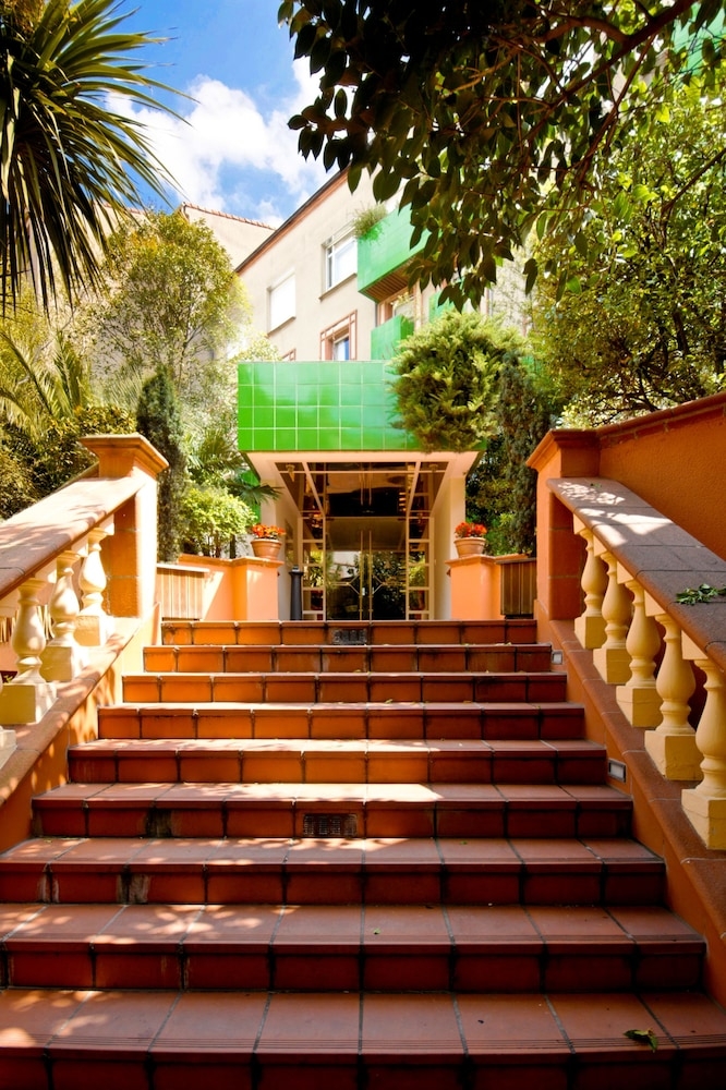 숙박 시설 입구