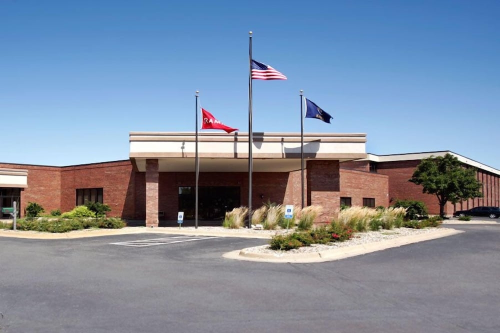 숙박 시설 정면