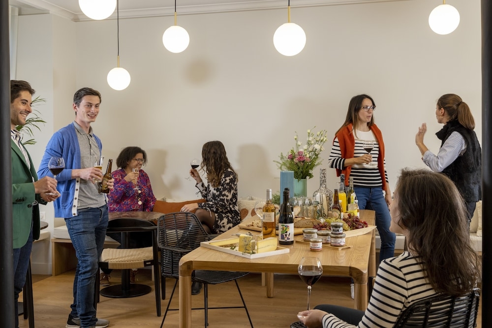 로비 좌석 공간