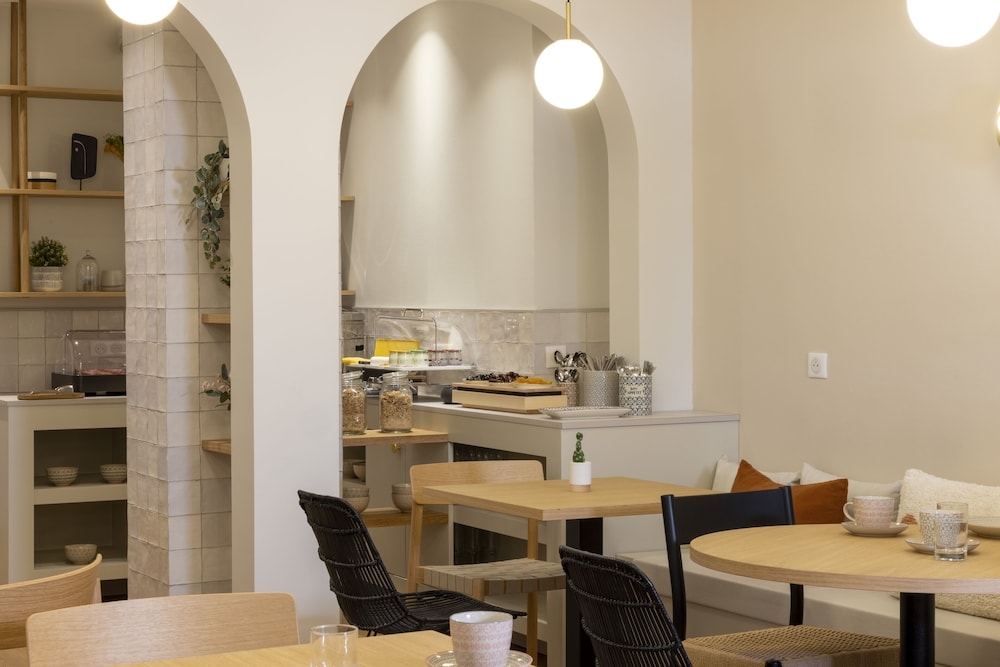 뷔페 아침 식사