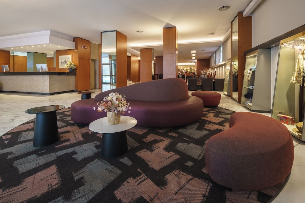 로비 좌석 공간