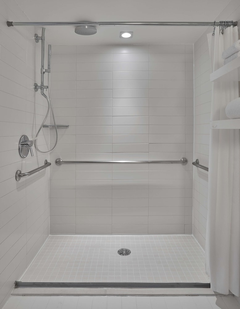 장애인 지원 욕실