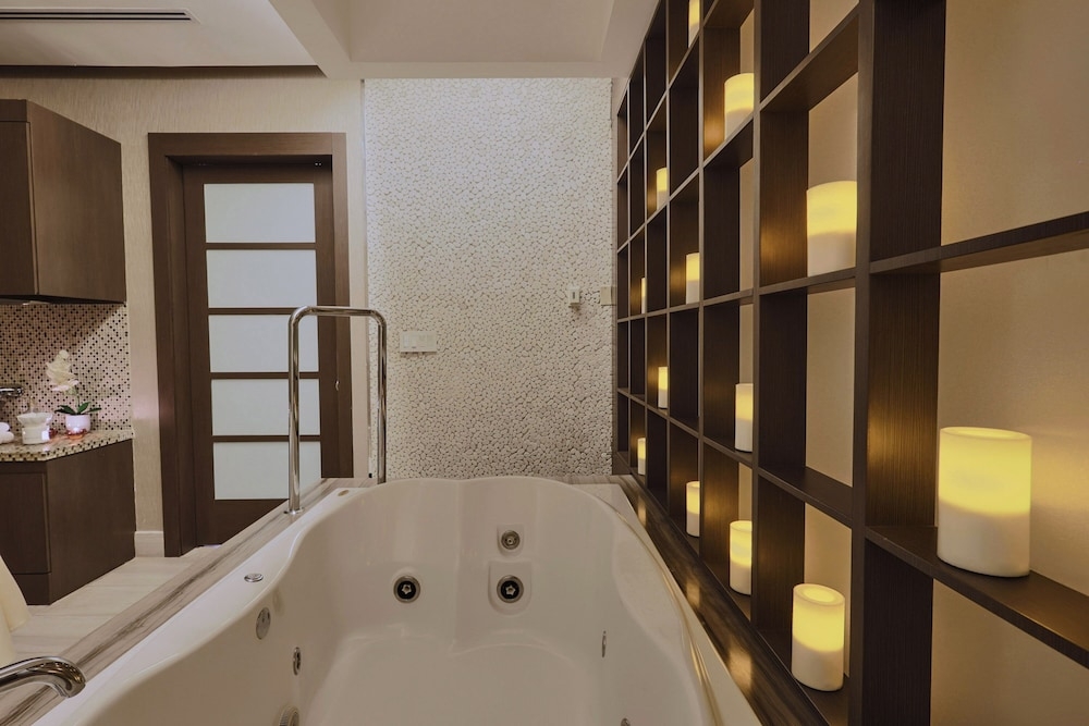 실내 스파 욕조