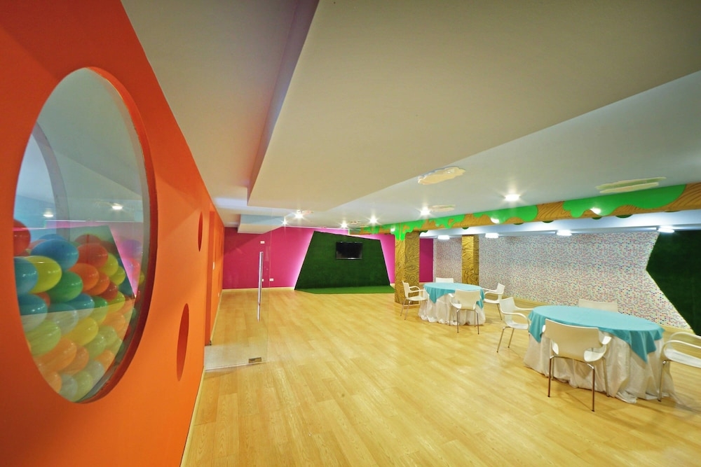 숙박 시설 내 편의 시설/서비스