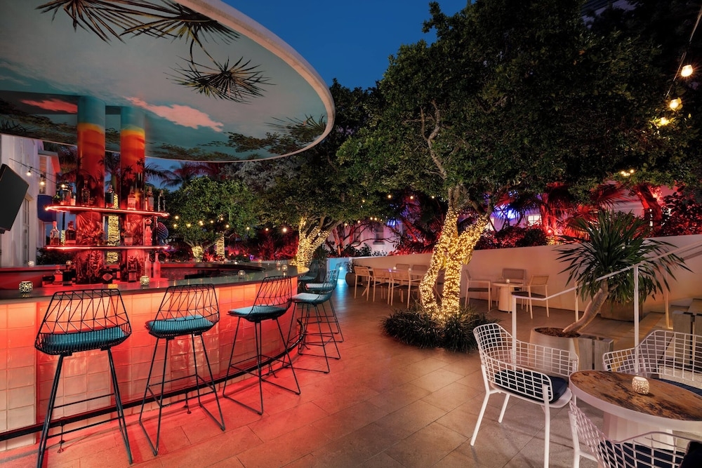 바(숙박 시설 내)