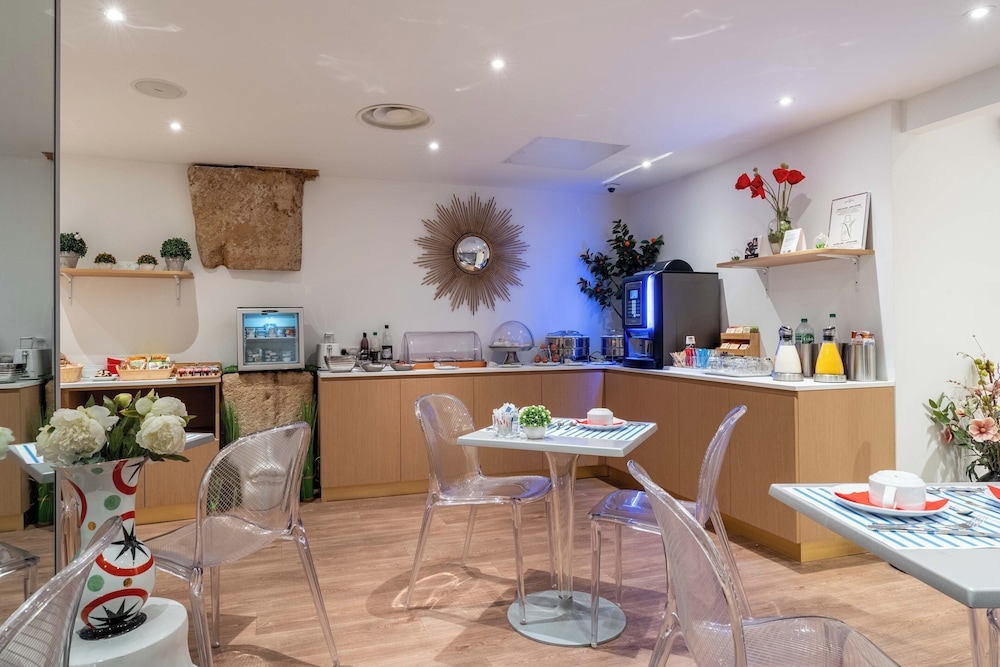 뷔페 아침 식사