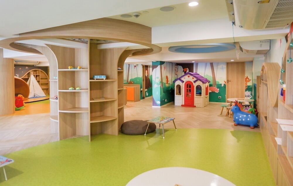 어린이 놀이 공간 - 실내