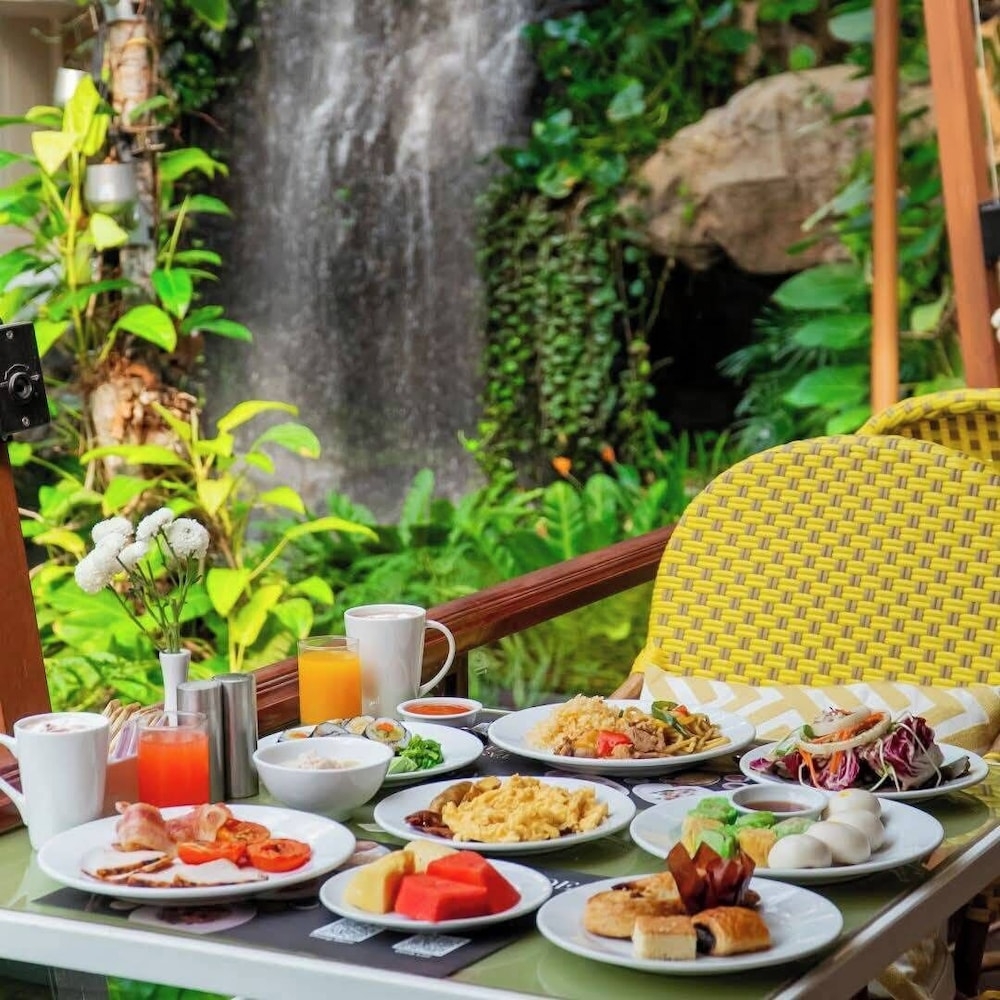 뷔페 아침 식사