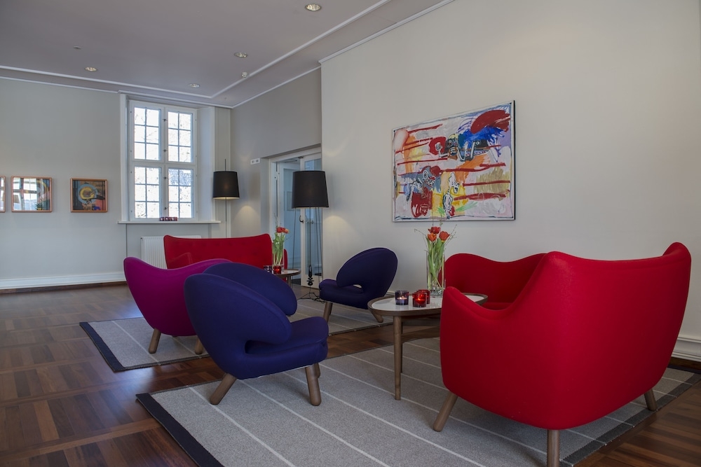 로비 좌석 공간