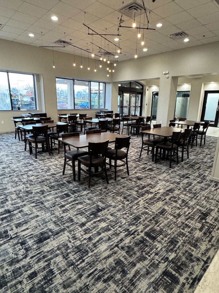 객실 내 식사 공간