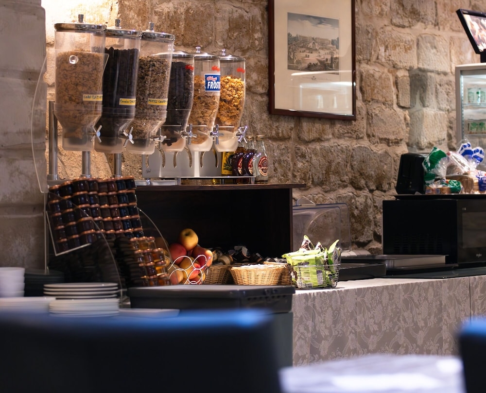 뷔페 아침 식사