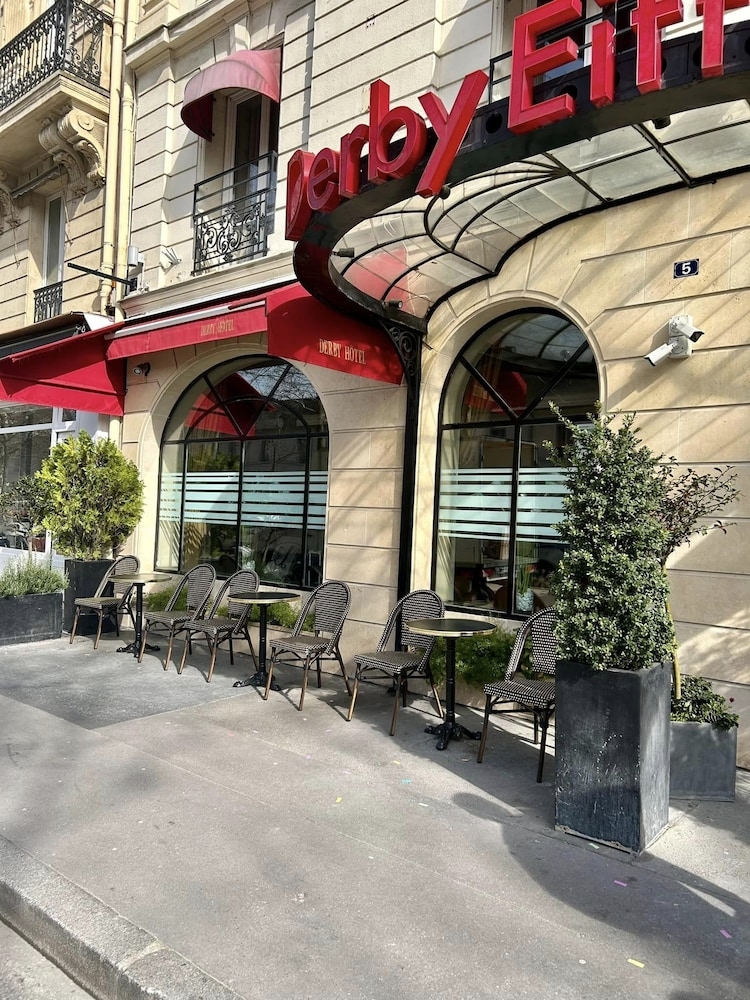 숙박 시설 정면