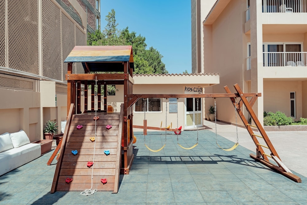 어린이 놀이 공간 - 야외