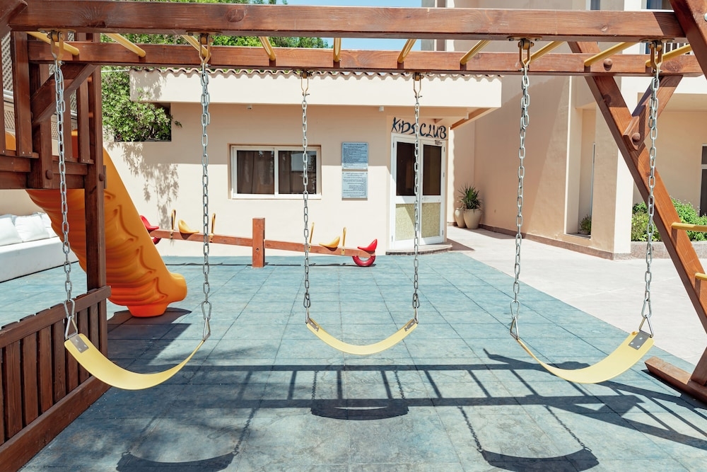 어린이 놀이 공간 - 야외