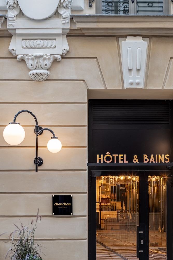 숙박 시설 정면