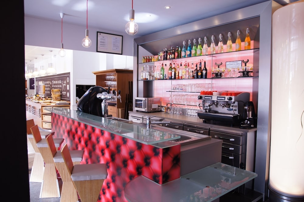 바(숙박 시설 내)