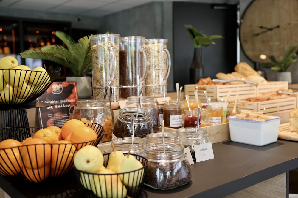 뷔페 아침 식사