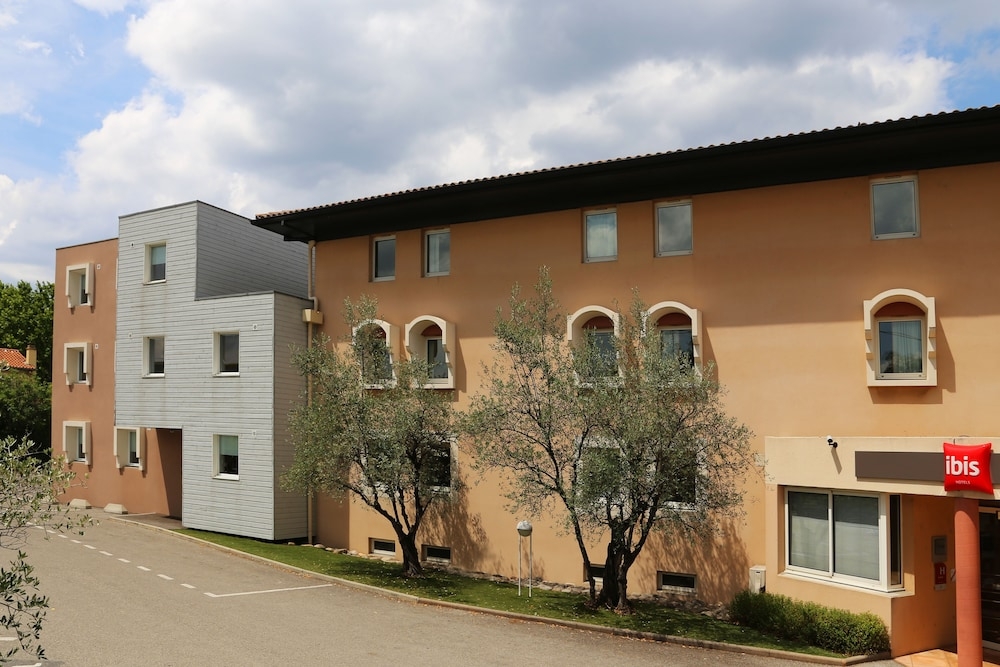 숙박 시설 정면