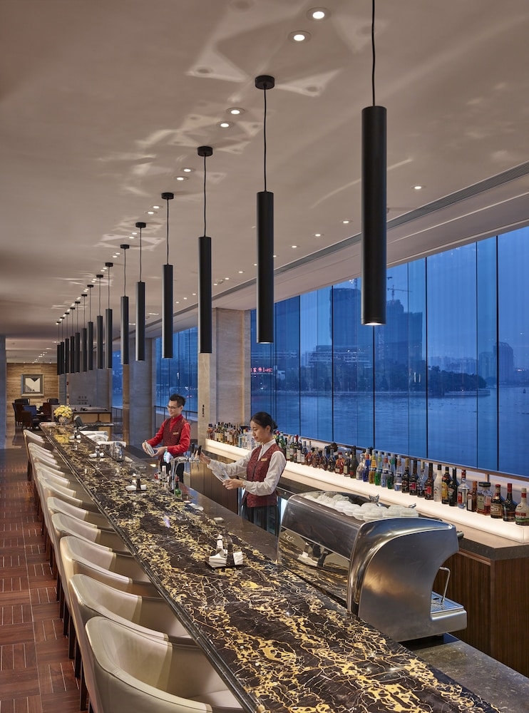 바(숙박 시설 내)