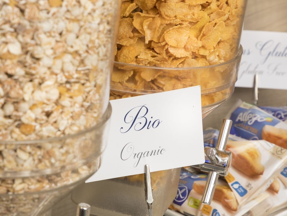 뷔페 아침 식사