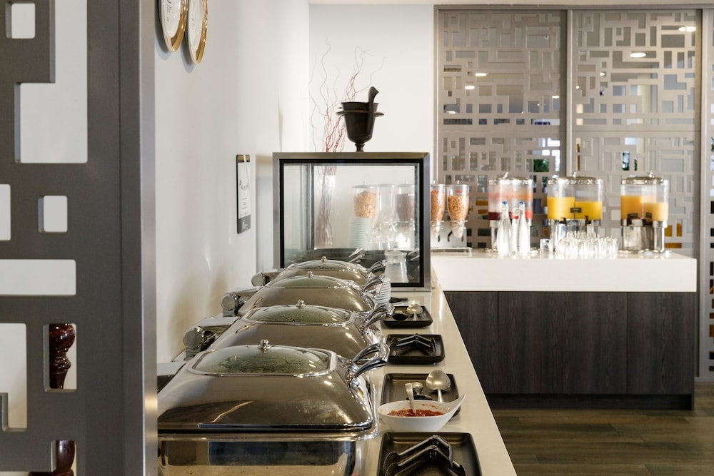 뷔페 아침 식사