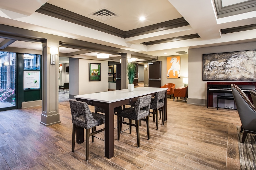 로비 좌석 공간