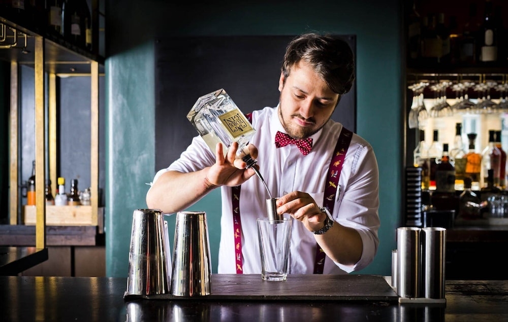 바(숙박 시설 내)