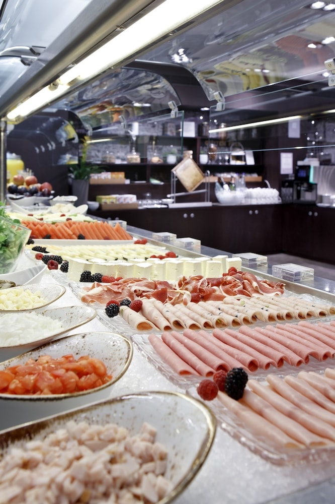 뷔페 아침 식사