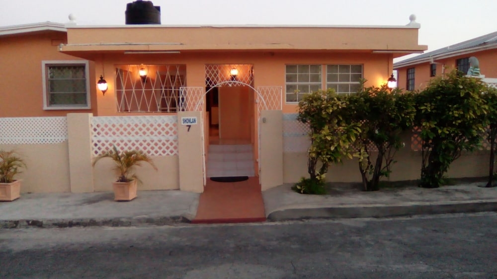 숙박 시설 정면