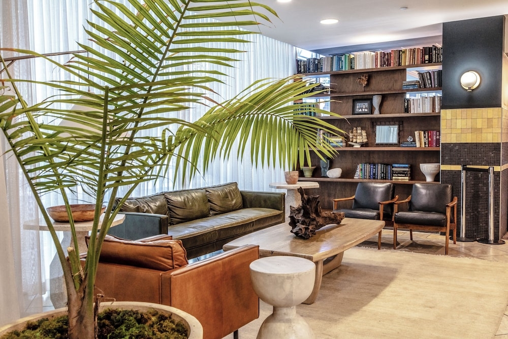 로비 좌석 공간