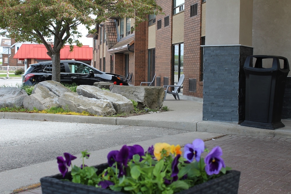 숙박 시설 입구