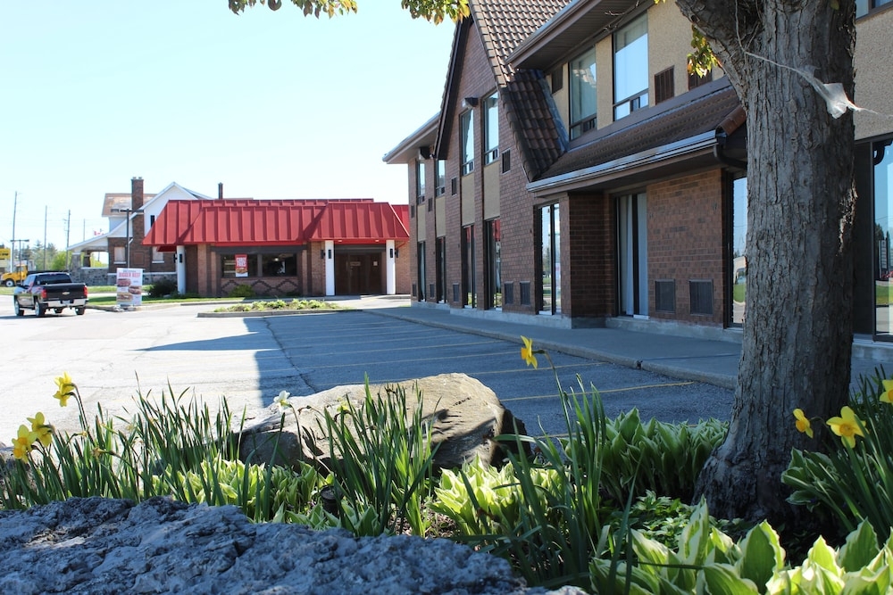 숙박 시설 정면