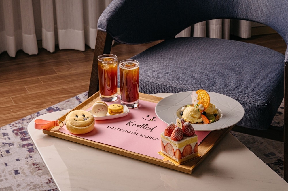 룸서비스 - 식사