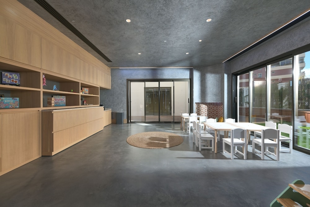 어린이 놀이 공간 - 실내