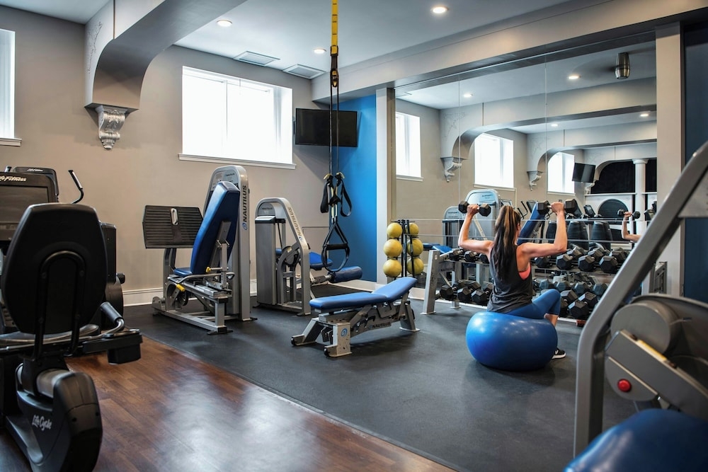 피트니스 시설