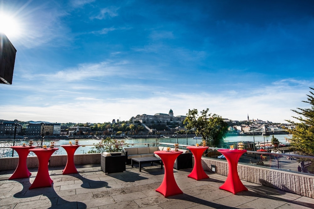 야외 연회 공간