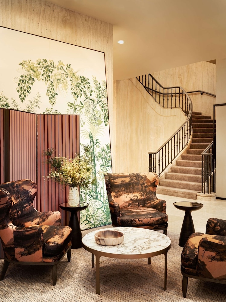 로비 좌석 공간