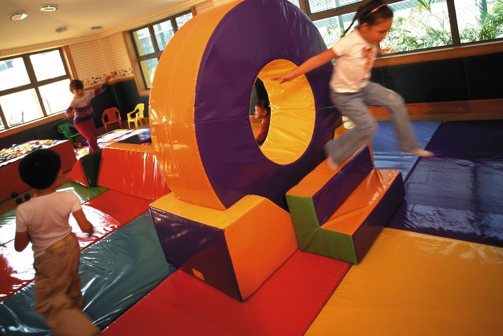 어린이 놀이 공간 - 실내